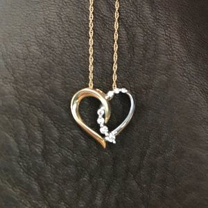 Diamond heart pendant necklace